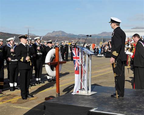 The Submariners Lounge Royal Navy Welcomes Hms Ambush To Fleet