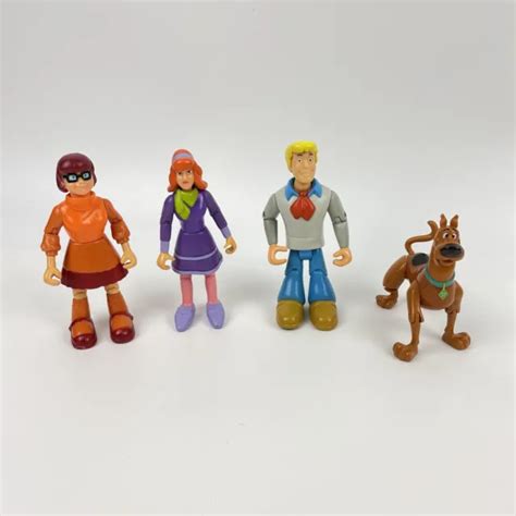 Hanna Barbera Scooby Doo Action Figure Lot Velma Daphne Fred Scooby