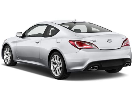 Image 2014 Hyundai Genesis Coupe 2 Door I4 20t Auto Angular Rear