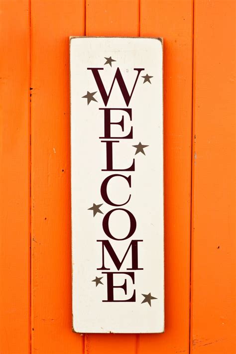 Making a Welcome Sign | ThriftyFun