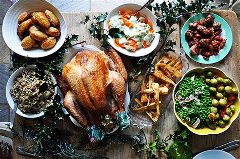 Best christmas traditional dinner ideas for 2015. Traditional Holiday Feasts Around the World - Crave Du Jour