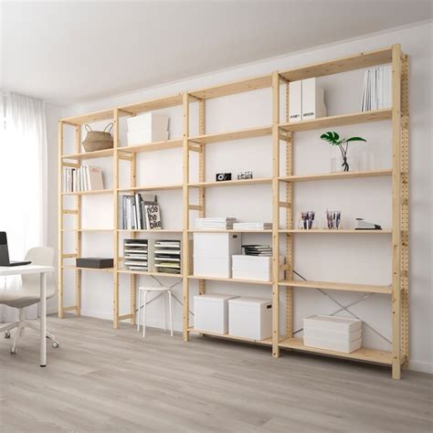 Dan is een houten stellingkast een goede optie. IVAR 4 sections/étagères - pin - IKEA