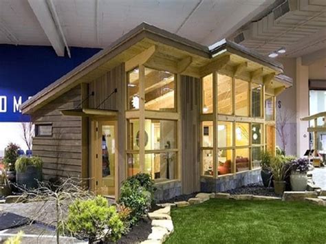 Like all modular homes this means faster stronger. Small Green Homes Prefab Houses Affordable Green Modular ...