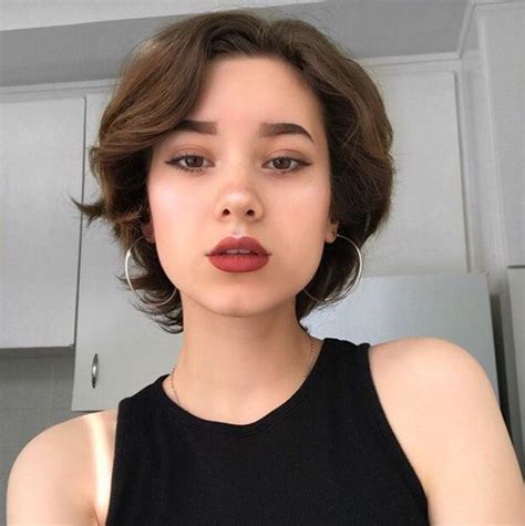Easy hairstyles for short wavy hair with best… may 22, 2019. 22 Cute Short Hairstyles For Teenage Girl - Bafbouf