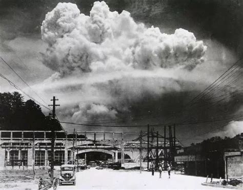 历史上的今天——1945年7月16日， 美国进行了人类历史上首次核试验 原子弹