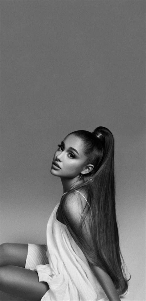 Ariana Grande Wallpaper En