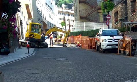 Simple Science: How to Make a Volcano with Kids