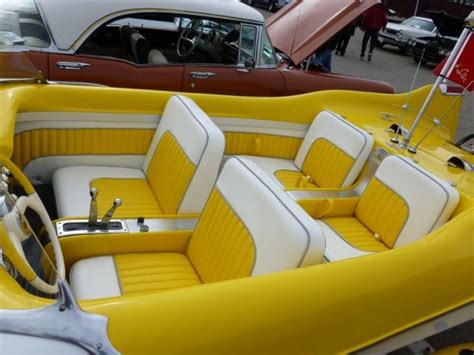 Boat upholstery at diy upholstery supplies & charlebois fabrics. 859085ec4a76192a1364f0b14c82ad98.jpg (640×480) | Boat upholstery, Vintage boats, Boat interior