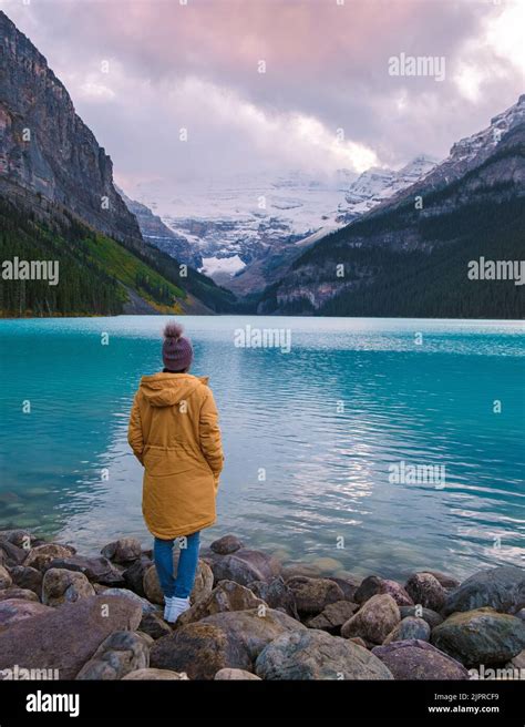 Lake Louise Canadian Rockies Banff National Park Beautiful Autumn