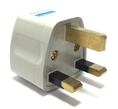 SS414 UK/Ireland/UAE Universal Plug Adapter