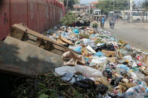 Angola Governo Provincial De Luanda Gpl Prepara “novo Sistema De Recolha De Lixo” Moradores