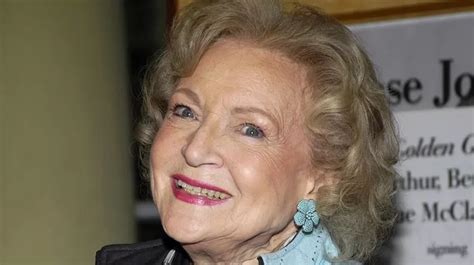 Muere la reconocida actriz Betty White a los 99 años