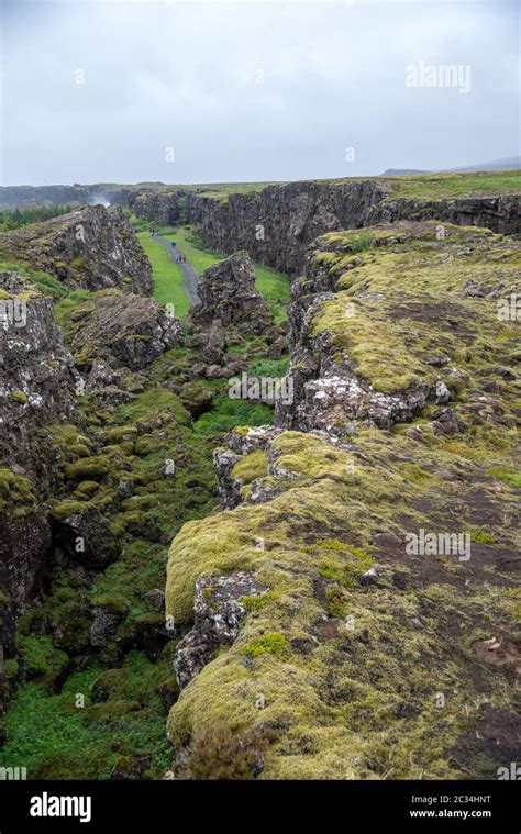 Thingvellir Iceland July 19 2017 Tourists Walk Through The