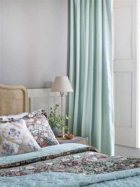 70 Alluring Bedroom Curtain Ideas Satisfy Your Imagination