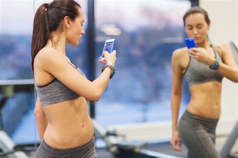 8 kebiasaan kocak cewek setelah workout cantik pejuangan diet yang nggak cowok tahu~