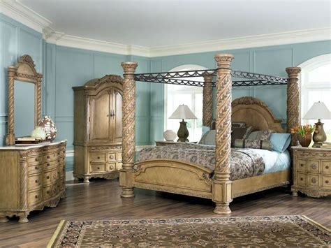 The bedroom consists of various the bedroom furniture available at bidsquare and online mostly has its own stories and secrets to tell as they are unique and vintage in every. South Shore bedroom furniture set in glazed bisque finish ...