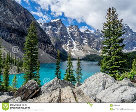 Moraine Lake In The Valley Of Ten Peaks Stock Photo Image Of Alberta