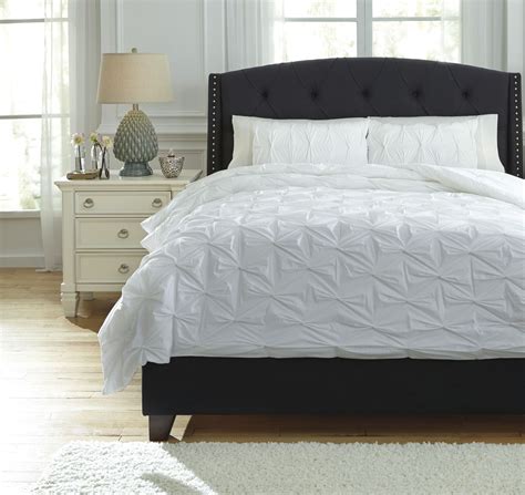 The brushed velvety surface of thick, warm cotton yarn didn't like the texturesamanthai bought these just to have a spare set of sheets. Rimy White Queen Comforter Set from Ashley (Q756013Q ...
