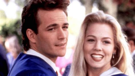 Jennie Garth Tori Spelling To Pay Tribute To Luke Perry In Beverly