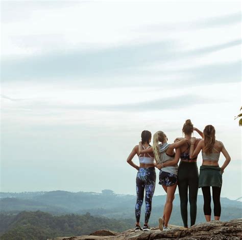 Conquering That Difficult Hike With Your Best Girl Friends Friends