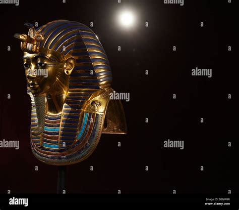 Tutankhamun King Tut Tomb Treasures Hi Res Stock Photography And Images