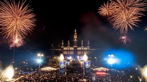 New Years Eve And Fireworks Vienna Austria Youtube