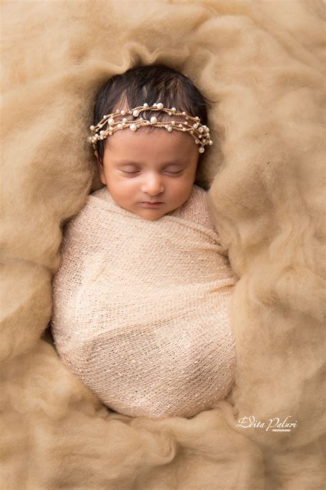 1 Month Newborn Girl Photo Session Edita Photography
