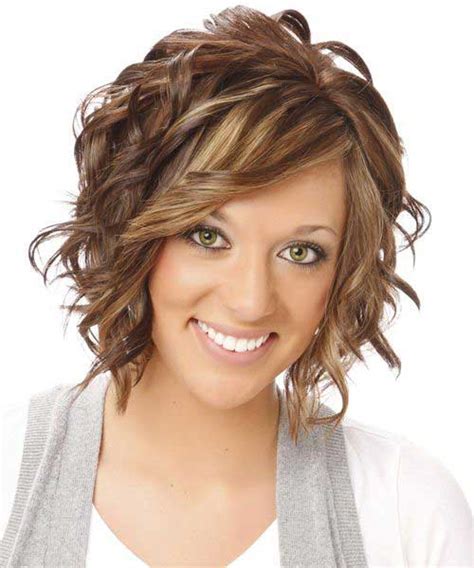 Superb Short Curly Hairstyle Ideas With 20 Pics Short