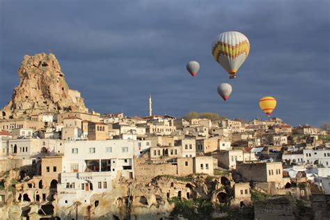Cappadocia Balloon Trip Ortahisar Castle Cappadocia Ballo Flickr