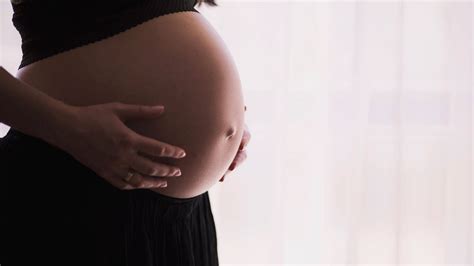 Download Pregnancy Baby Bump Wallpaper