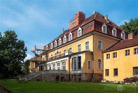 Dom wiktoriański) sind wohngebäude des industriezeitalters. Gosswith Castle, Saxony | Anwesen, Immobilien kaufen ...