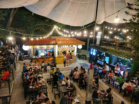 You type in an address, we tell you the restaurants that deliver to that locale as well as showing you droves of. 8 Food Parks from All Around the Philippines! - 8List.ph