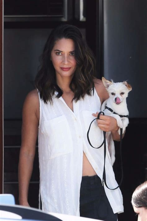 Olivia Munn With Her Dogs In Vancouver 25 Gotceleb