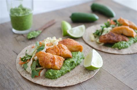 Your family will love this mexican favorite! Baja Fish Tacos, Southwest Slaw and Aji Guacamole | Recept