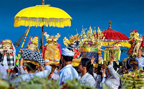 Bali Masa Depan Makna Dan Fungsi Bunga Dalam Upacara Yajna Agama Hindu