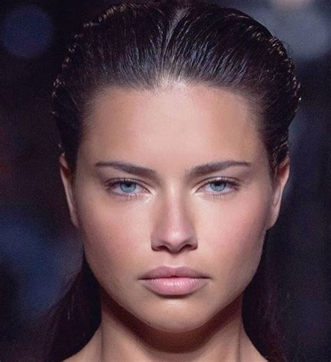 Adriana Lima Image