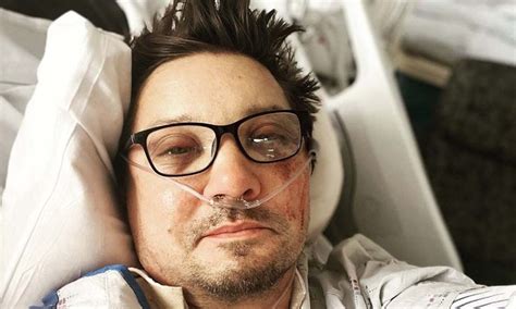 Revealed Jeremy Renners Life Threatening Injuries Came From Heroic