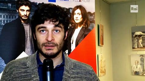 La Porta Rossa Intervista A Lino Guanciale Video Raiplay