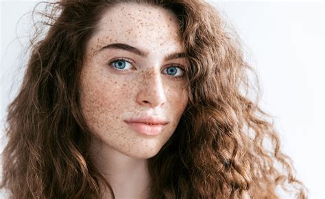 11 Best Freckle Removal Creams In 2023