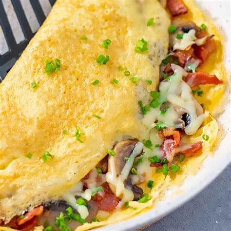 Recipe plans with a wide range of wholesome dishes. Keto Bacon & Mushroom Omelette Recipe - EASY "One Pan" Breakfast