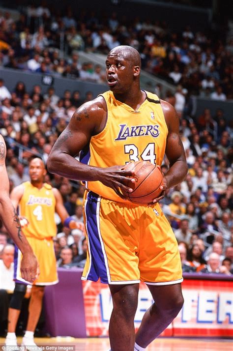 Lakers Coach Reveals Shaquille Oneal Once Showed Up To Practice Naked Daily Mail Online