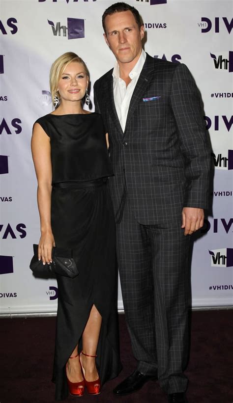 elisha cuthbert and dion phaneuf married the hollywood gossip