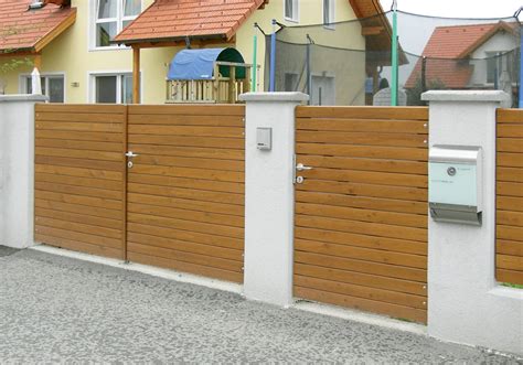 Wer keine garage besitzt, für den lohnt sich ein carport. Holztüren & Holztore in Top-Qualität von Fröschl
