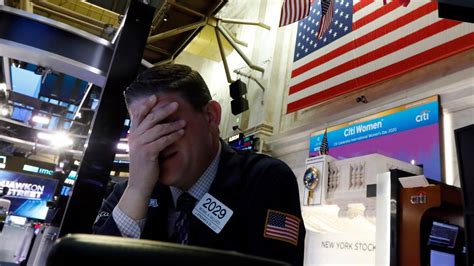 Panic In The Markets Caused Nyse Trading To Stop For 15 Minutes