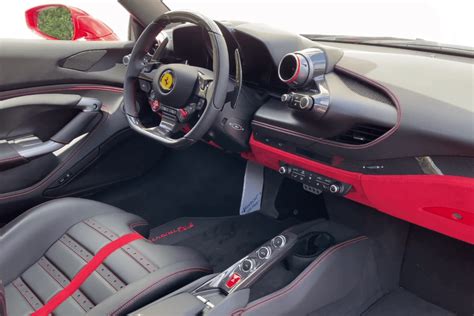 Ferrari F8 Tributo Interior Actualizado Mayo 2022