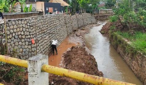 Cegah Banjir Dari Sungai Cibitung Pemkab Buat Tanggul Kabupaten Sumedang