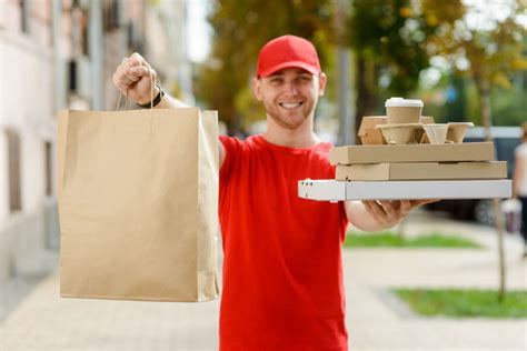 4 Reasons Why Food Delivery Is A Great Choice For Business Founders