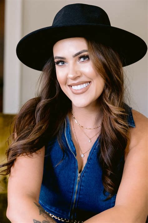 Episode 141: The Emotional Roller Coaster of Blind Love with Chelsea