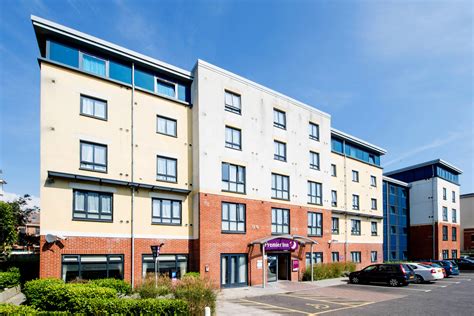 Premier Inn Bournemouth Westbourne Hotel Hotels In Bournemouth Bh2