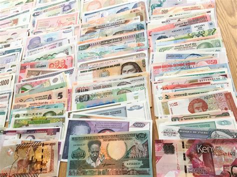 World Lot 200 Different Banknotes